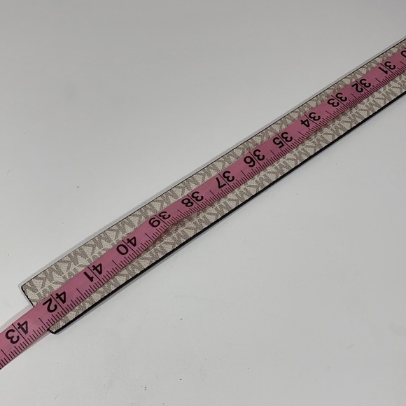 Michael kors women's signature belt size Large - Picture 5 of 6